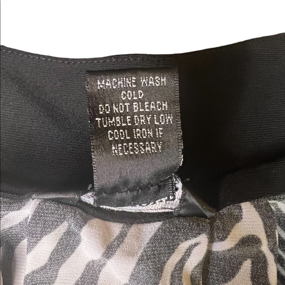 Glamour zebra print ITY shift dress size 14W - Picture 5 of 5